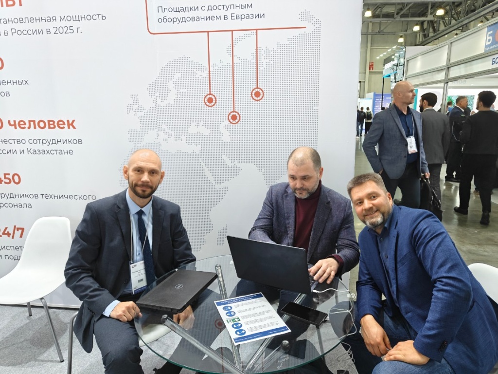 Александр Дудук на выставке